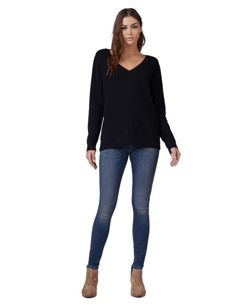 Women's Cashmere V-Neck Sweater in Black