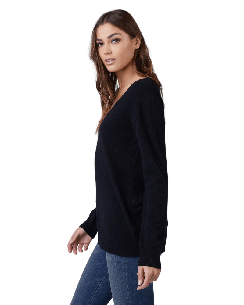 Women's Cashmere V-Neck Sweater in Black